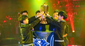 虞姬年限皮肤新上线：走路摇造型惊艳，自然流畅设计引热议